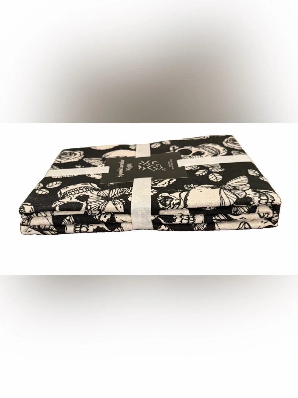 Spooktacular Night Black & White Skull Tablecloth Size 60”x84” NWT